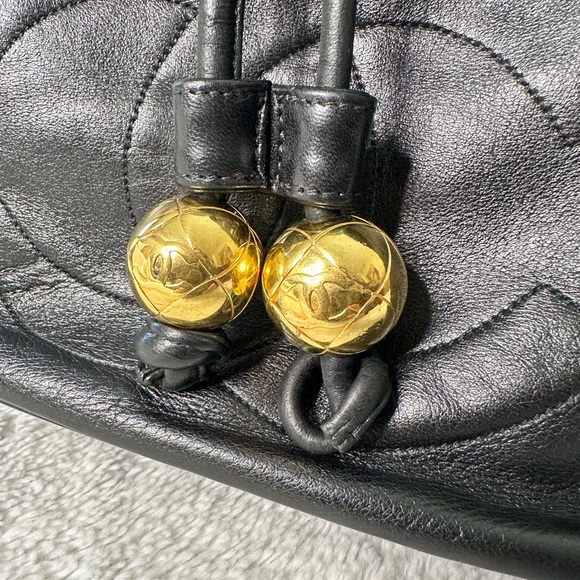 Vintage Chanel Bucket - Picture 3 of 12